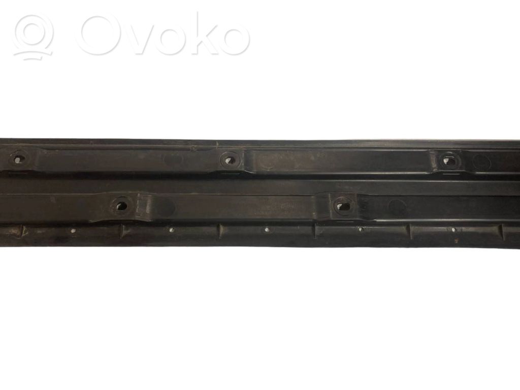 Sānu apakšas aizsardzība