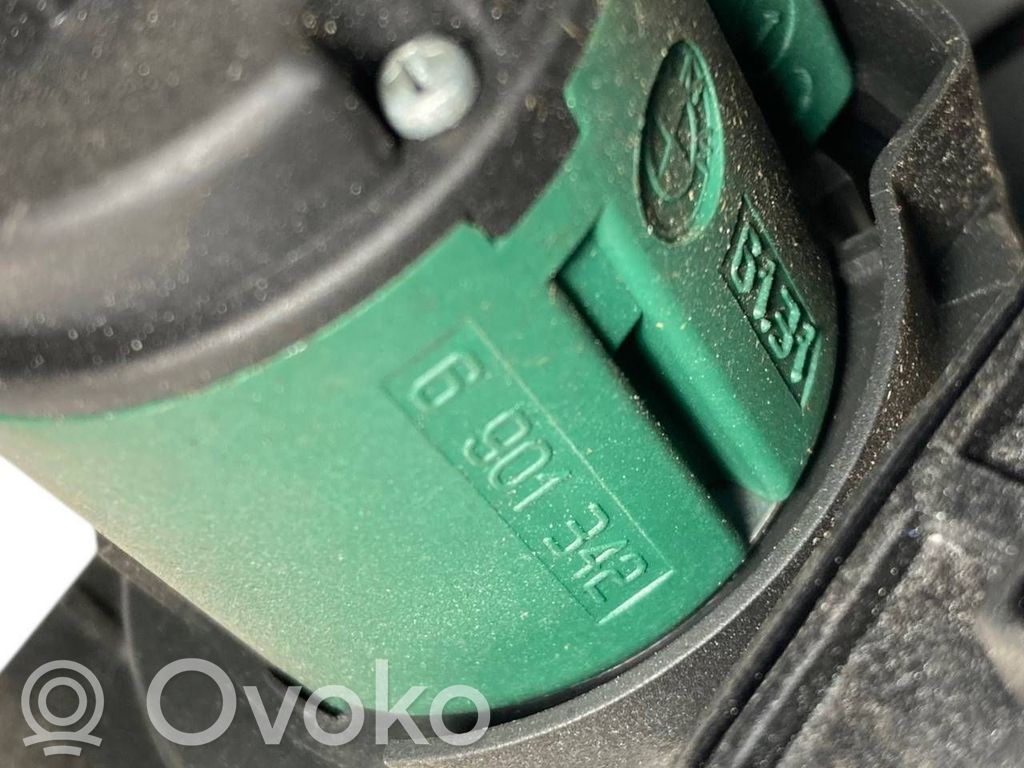 Instrumentu paneļa dekoratīvā apdare