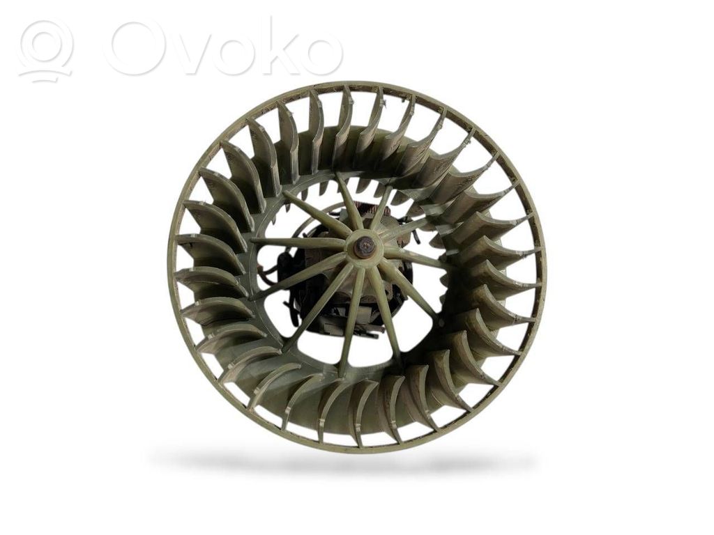 Mazā radiatora ventilators