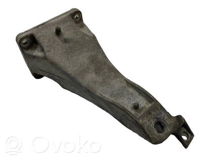 Dzinēja nostiprināšanas stiprinājums-kronšteins