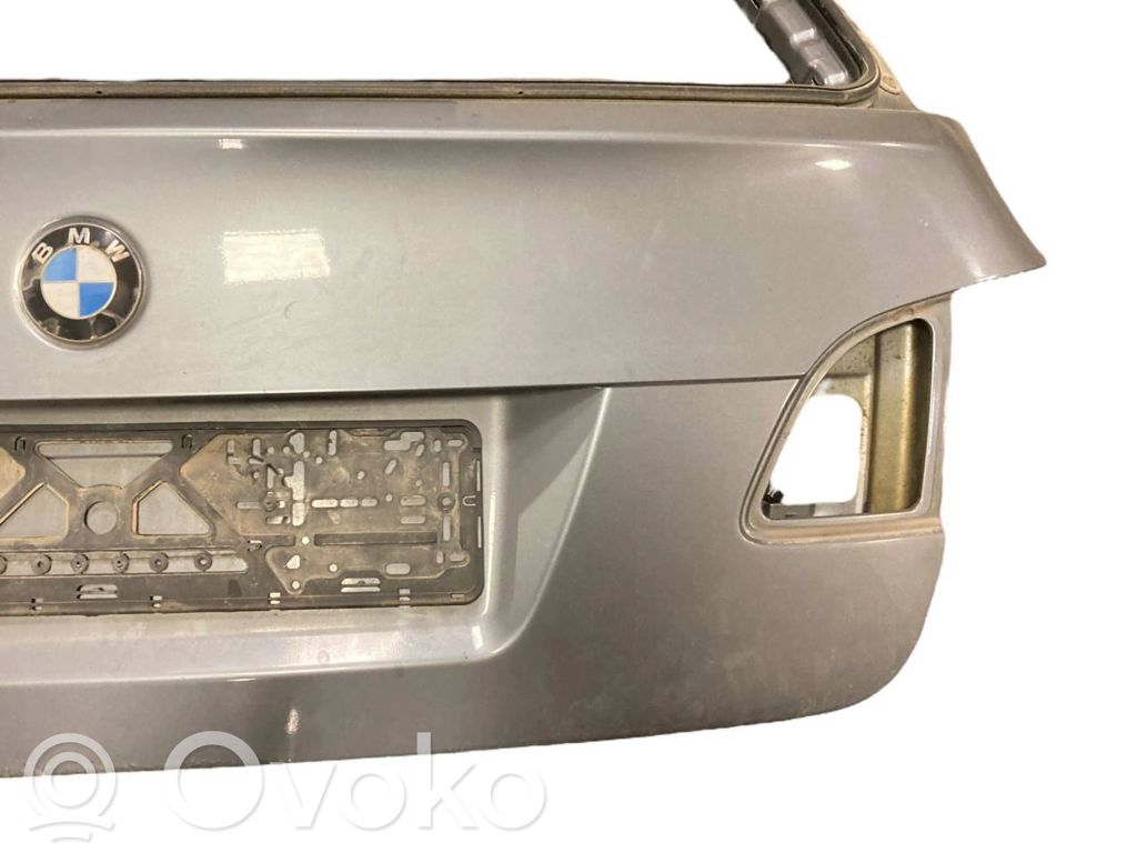 Aizmugurējais pārsegs (bagāžnieks)