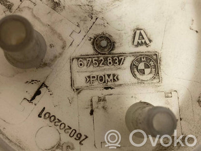 Fuel pump (in the fuel tank)