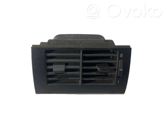 Aizmugurējā gaisa - ventilācijas reste