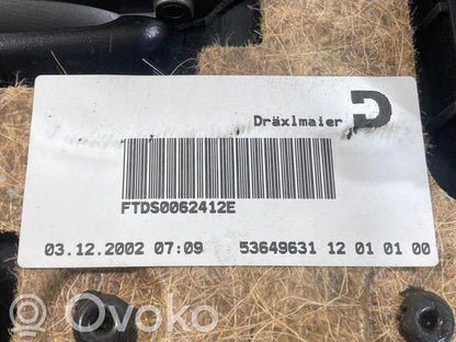 Apšuvums aizmugurējām durvīm