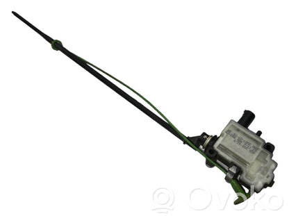 Degvielas tvertnes elektriskā slēdzene