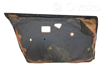 Priekšējo durvju apdare