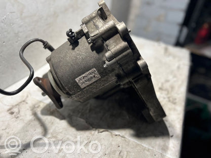 Pārnesumkārbas reduktors / razdatka