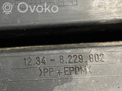 Apakšējais režģis (trīsdaļīgs)