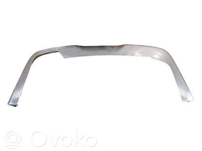 Apakšējā bampera daļa