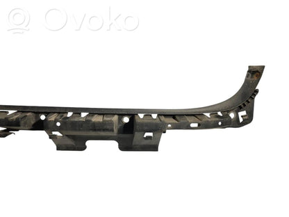 Rear bumper mounting bracket