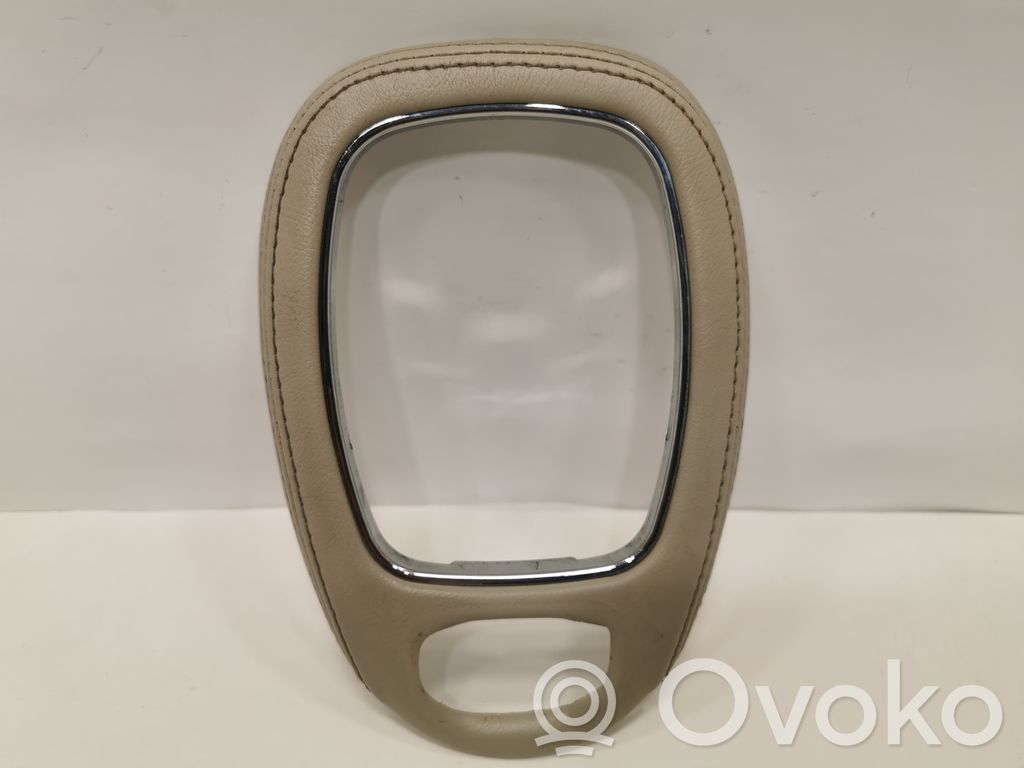 Gear shift lever decorative trim (plastic)