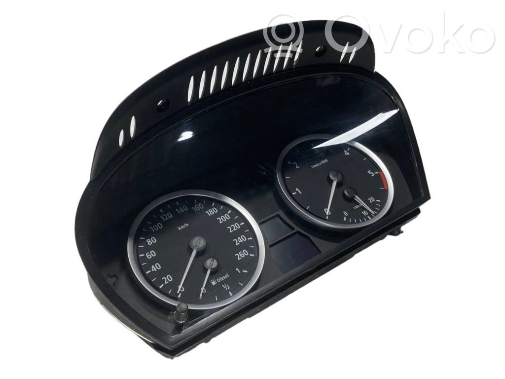 Spidometrs (instrumentu panelī)