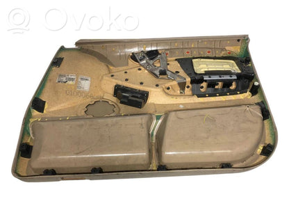 Priekšējo durvju apdare