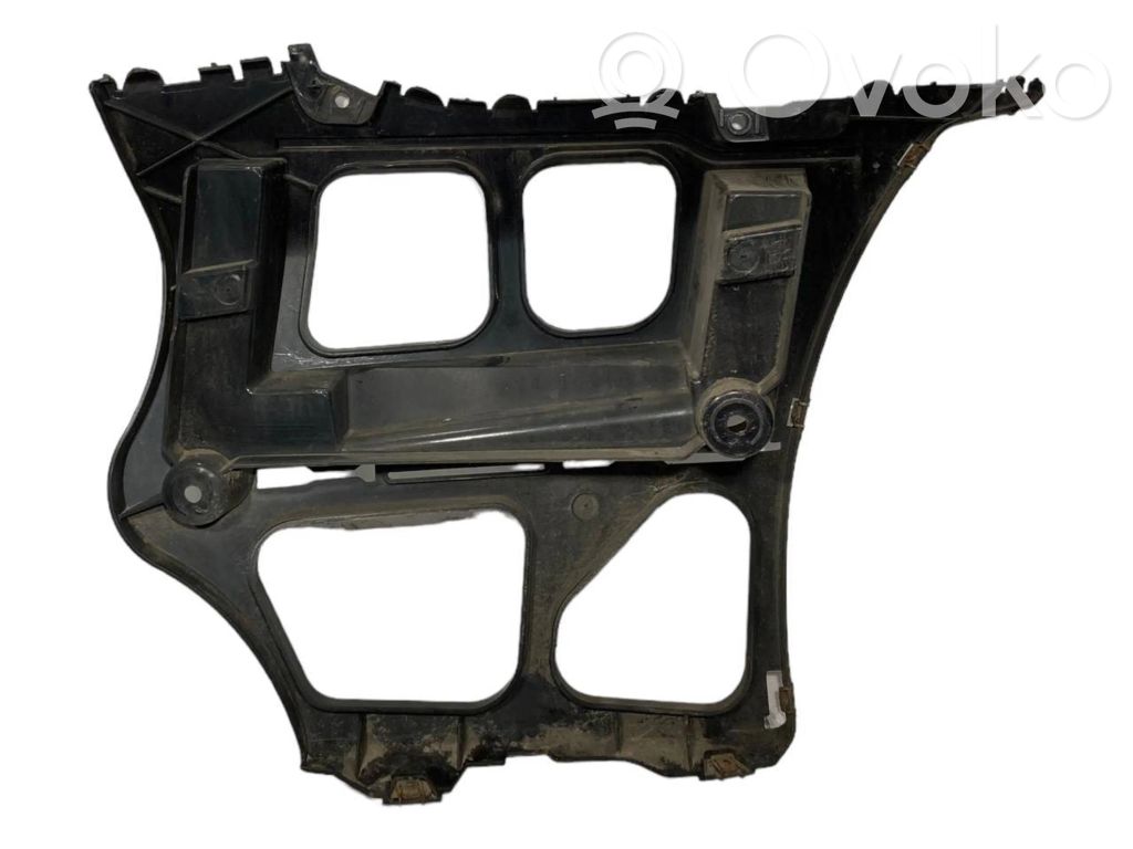 Rear bumper mounting bracket