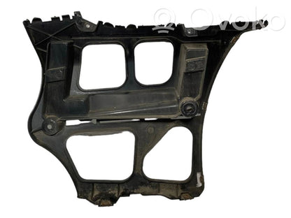 Rear bumper mounting bracket