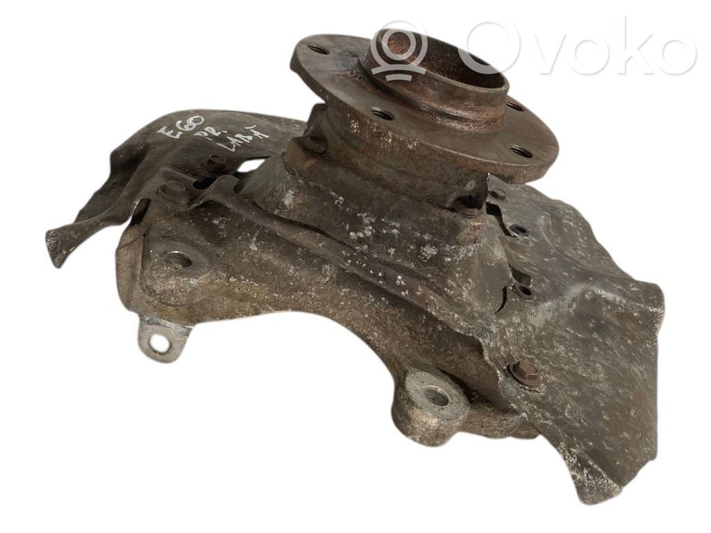 Priekšējā riteņa rumbas vārpstas šarnīrs (stupica, capfa)