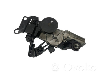 Aizmugurējā loga tīrītāja motoriņš