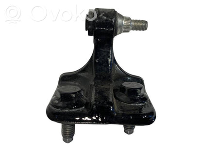 Aizmugurē augšējā vira (eņģe)