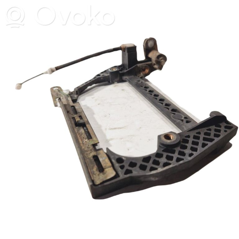 Aizmugures durvju atvēršanas slēdzis