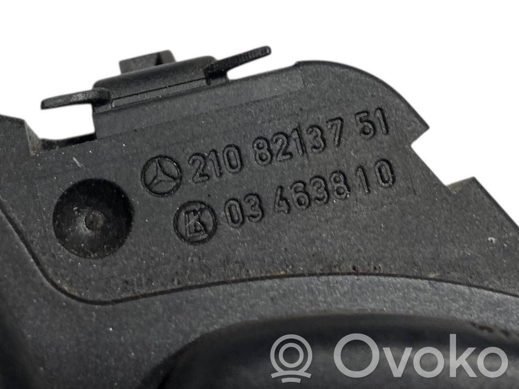 Sēdekļu regulēšanas slēdzis (-i)