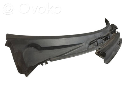 Stikla tīrītāja slotiņas