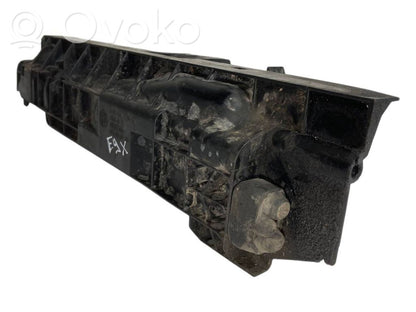 Radiator(s) holder/bracket
