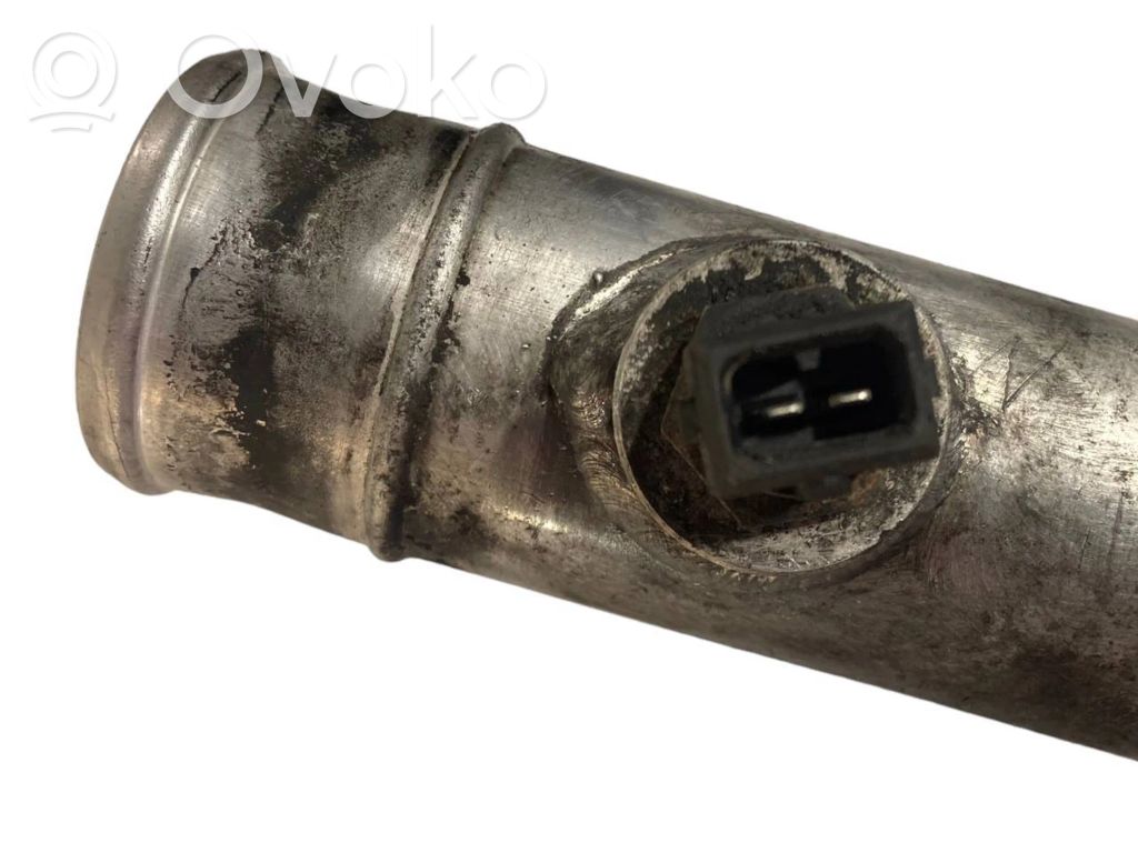 Шланг(и)/труба(ы) интеркулера