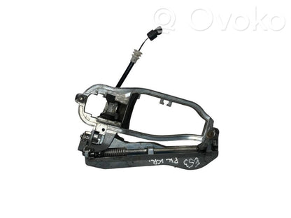 Priekšpusē turētājs / kronšteins ārējam atvēršanas rokturim