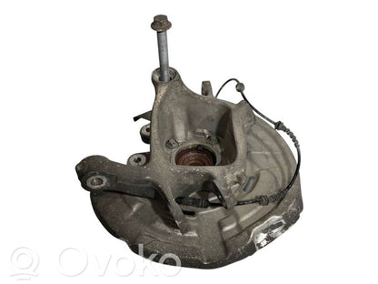 Aizmugurē riteņa rumbas vārpstas šarnīrs (stupica, capfa)