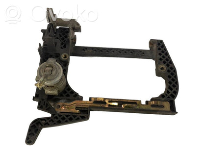 Holder/bracket for external opening handle at the front
