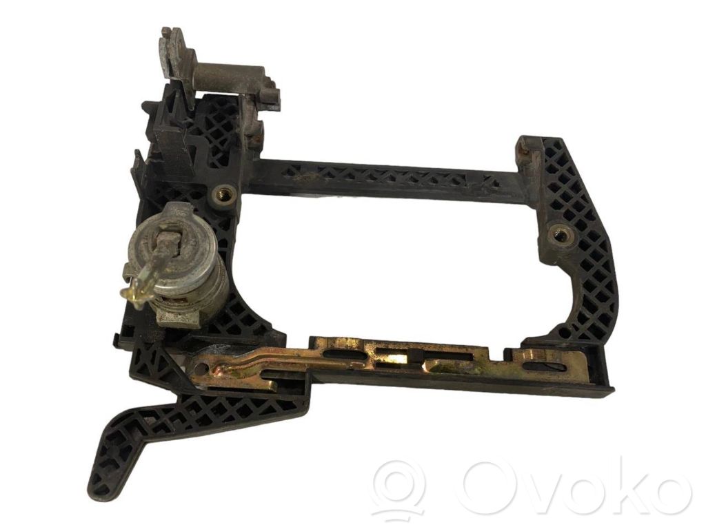 Holder/bracket for external opening handle at the front