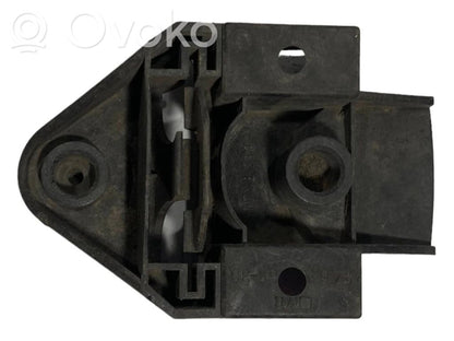 Держатель/кронштейн радиатора(ов)