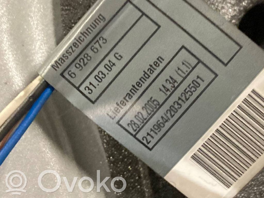 Aizmugurējās durvis