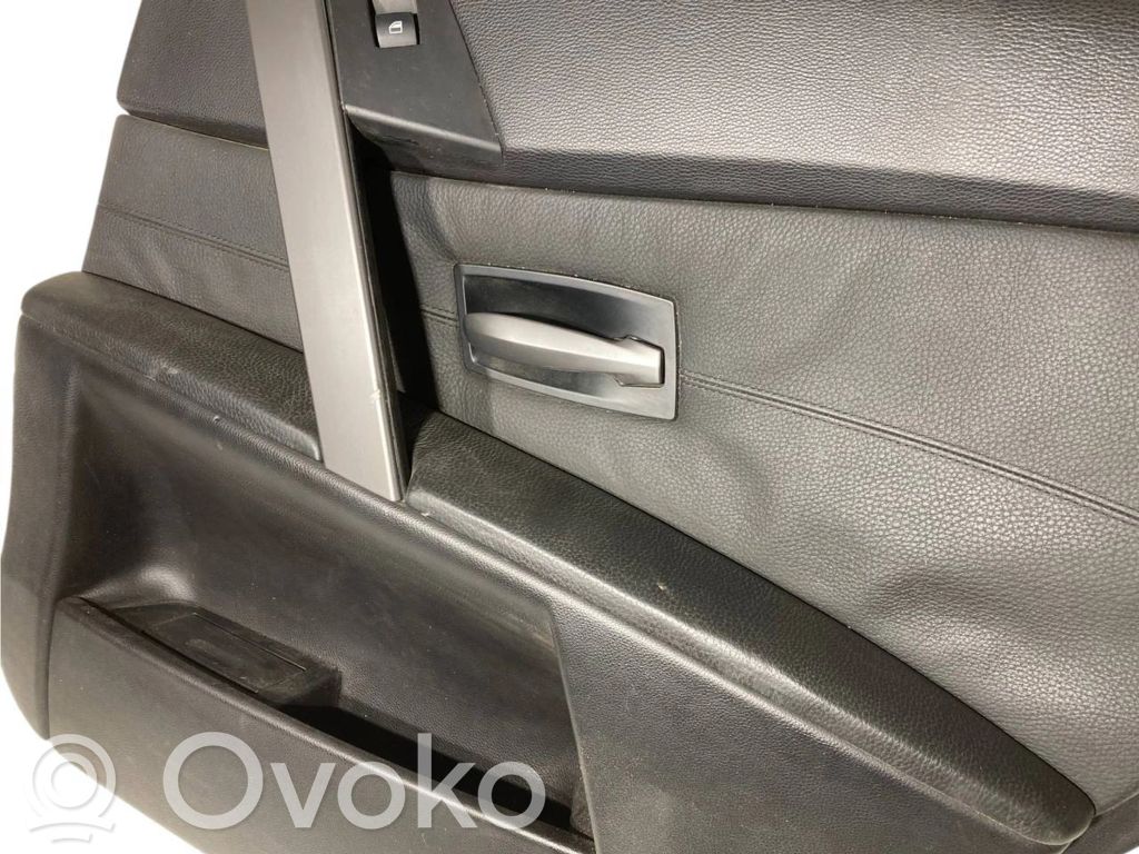 Rear door trim