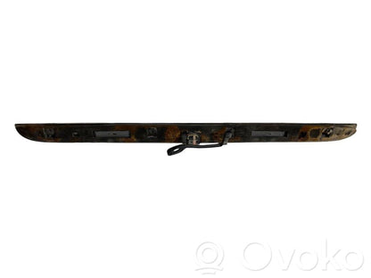 Bagāžnieka numura zīmes apgaismojuma līste