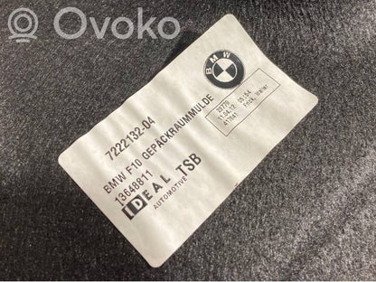 Bagāžnieka sānu apakšējās apdares panelis