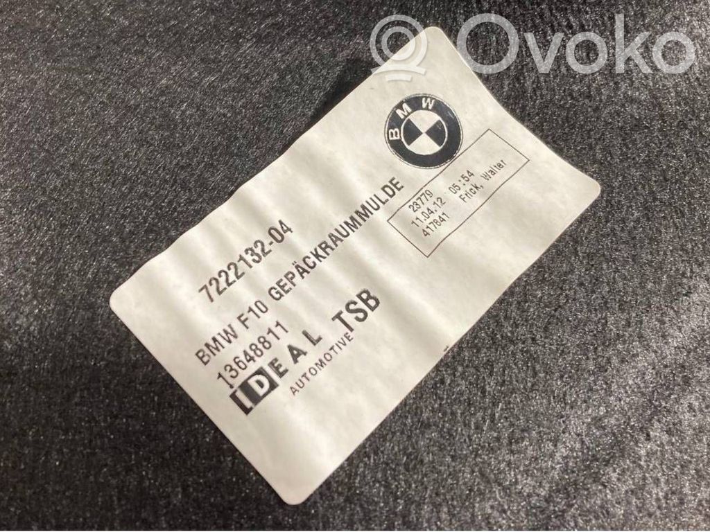 Bagāžnieka sānu apakšējās apdares panelis