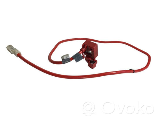 Положительный провод (аккумулятор)