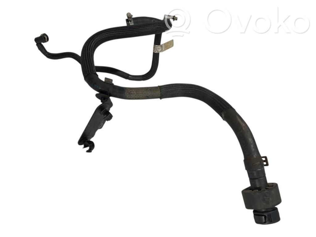 Degvielas caurulīte (-es)