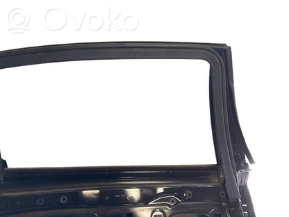 Задняя дверь