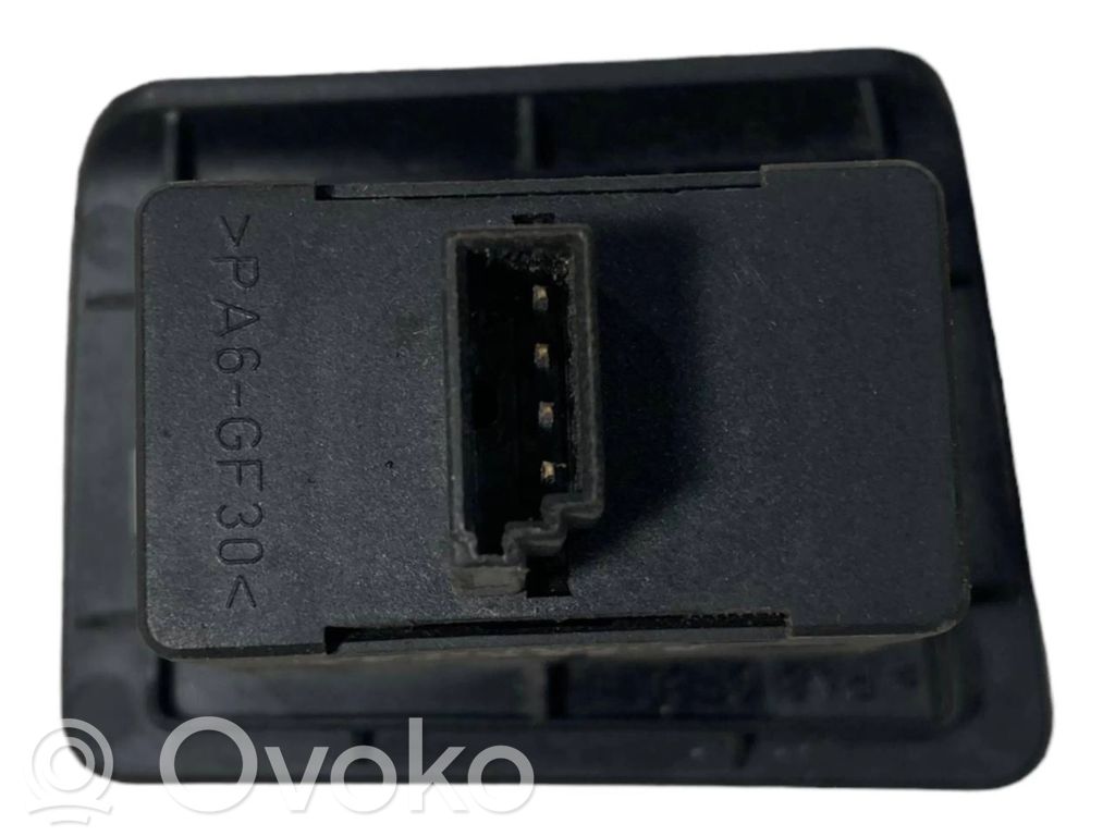 Elektrisko logu slēdzis