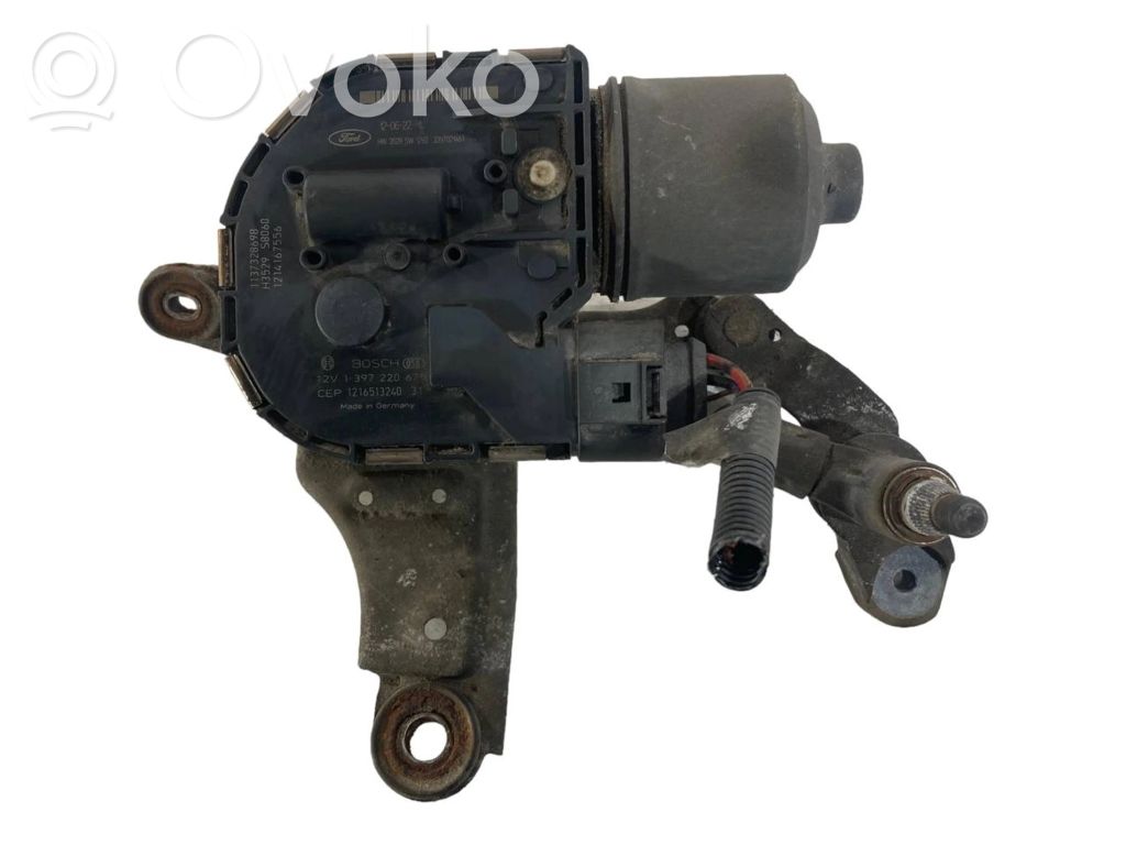 Stikla tīrītāja motoriņš