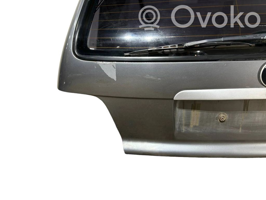 Aizmugurējais pārsegs (bagāžnieks)