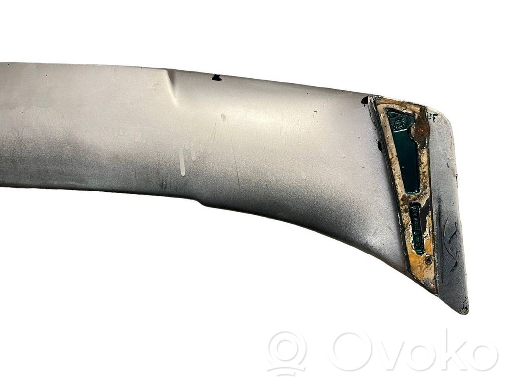 Spoilera aizmugurējais vāks