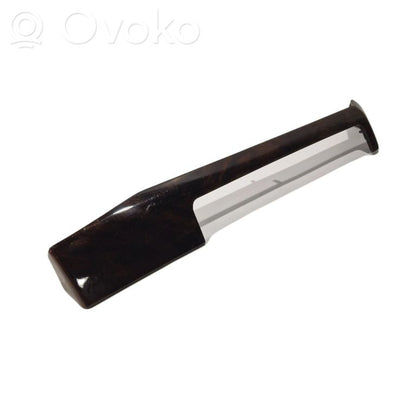 Cita veida salona detaļa