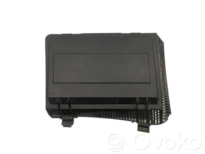 Gaisa filtra kastes vāks