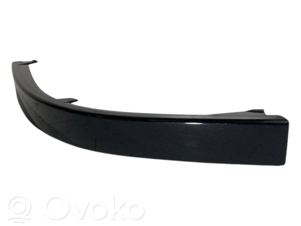 Dekoratīvās aizmugurē bampera ulikas