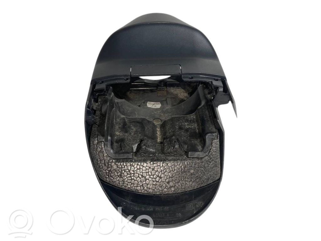 Stūres ass dekoratīvā apdare