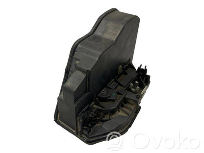 Aizmugurē slēdzene