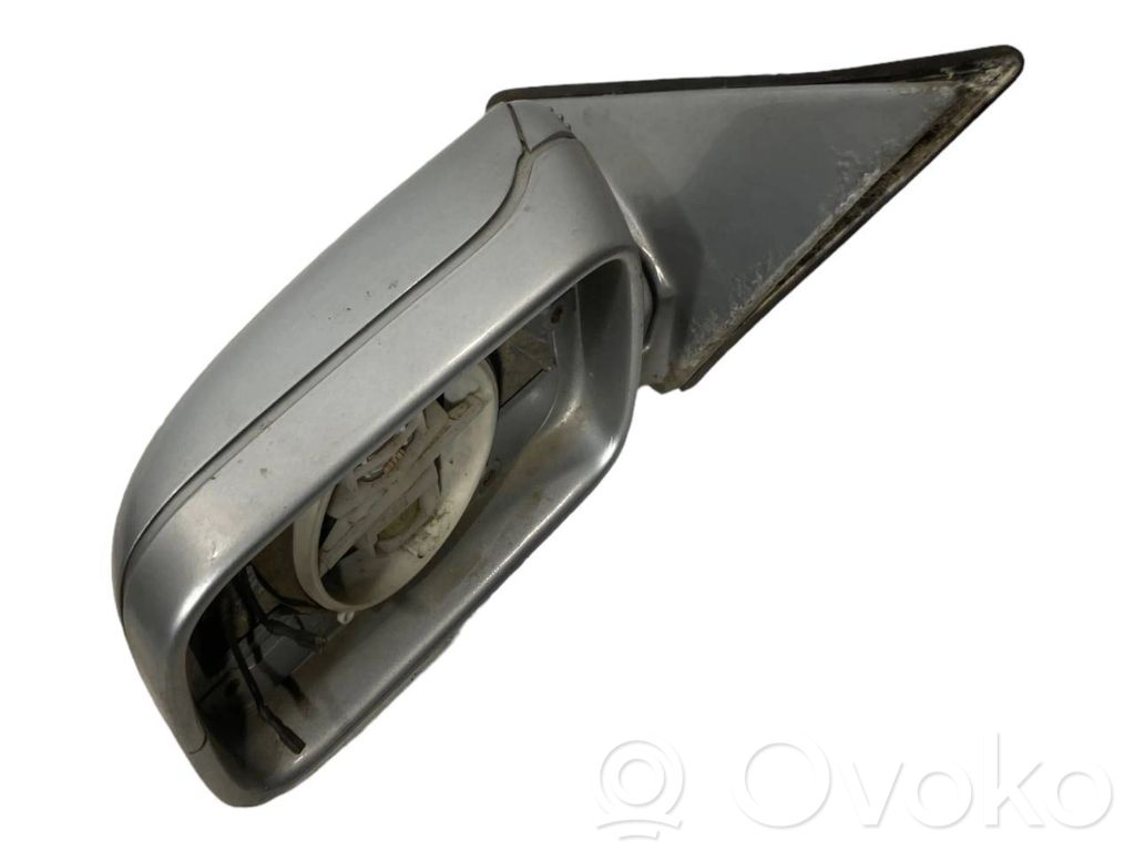 Mirror (electrically controlled)